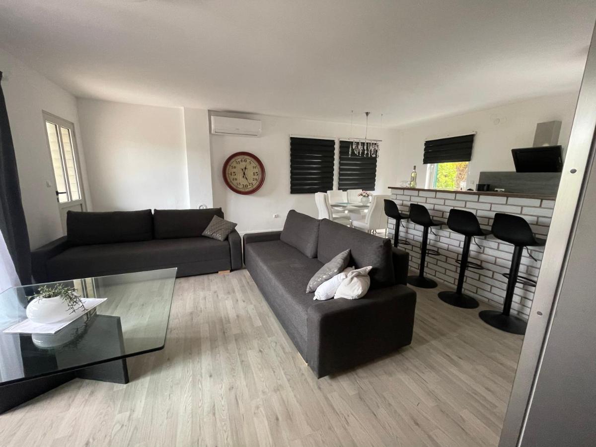 Enna Apartment A Meerblick Perfect Location Medulin Buitenkant foto