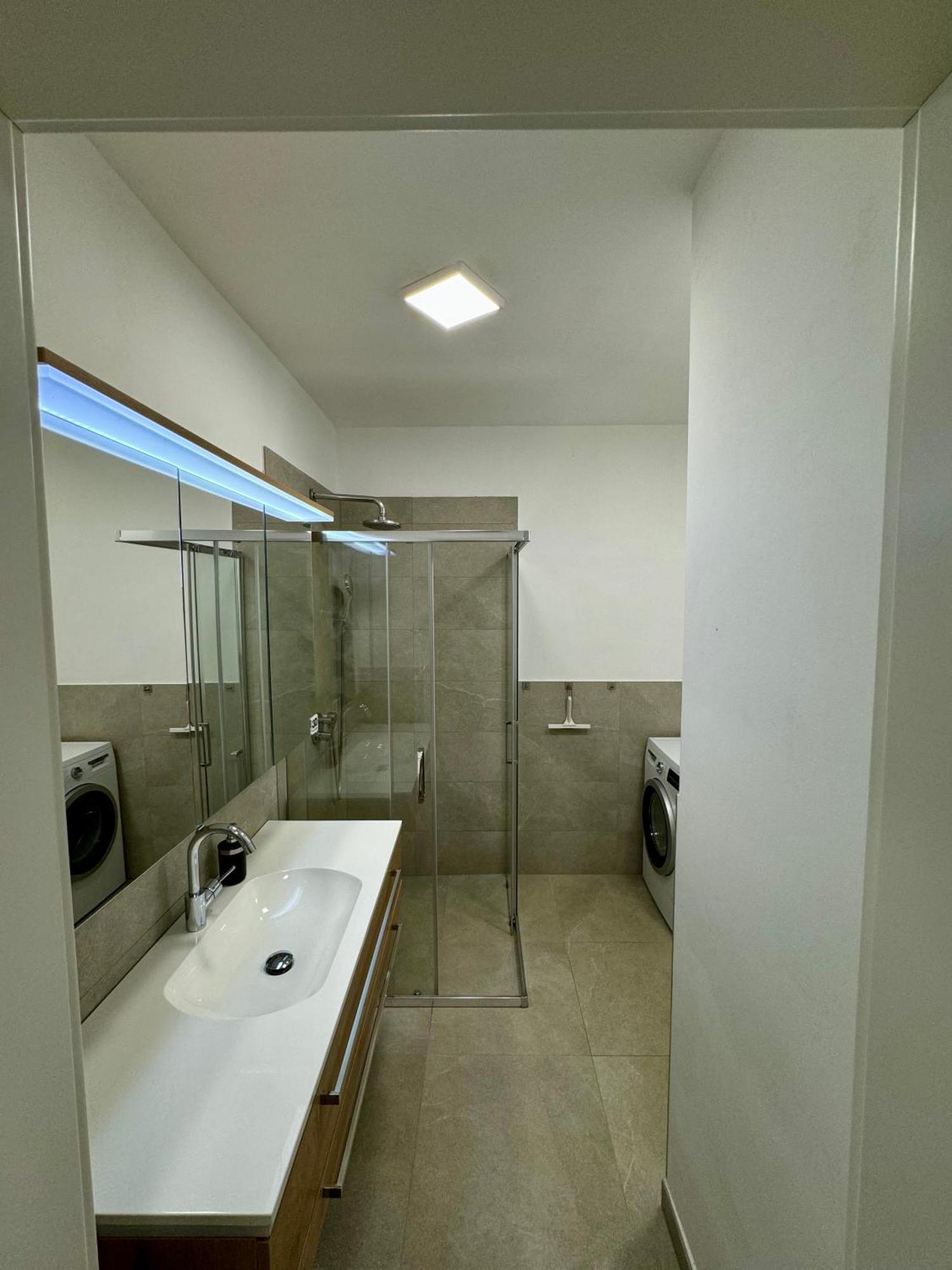 Enna Apartment A Meerblick Perfect Location Medulin Buitenkant foto